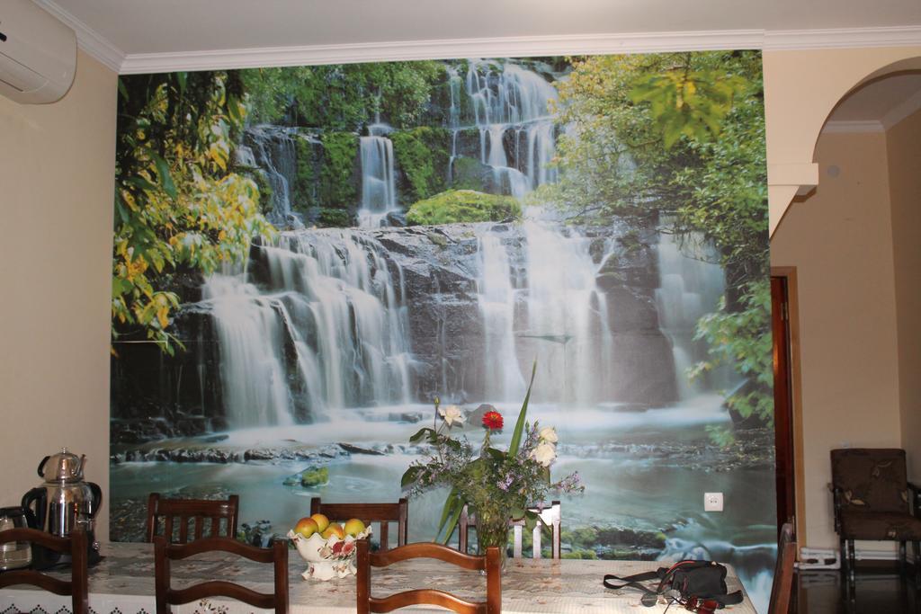 Nona Guest House Shilda Exterior foto